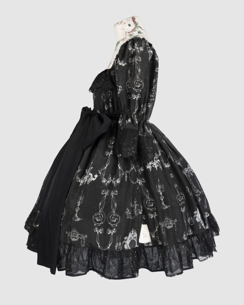 "Etude" collection pre-order 29.05.2025 - 12.06.2025 3 Short-sleeved dress