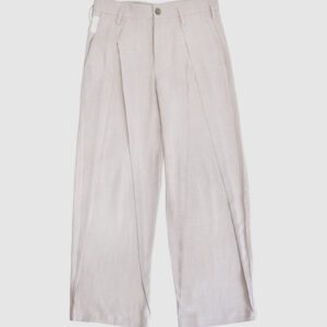 Trousers with overlapping pleats