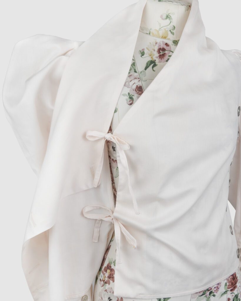 497 Clothing and accessories | KANEKO