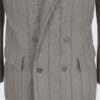 Semi-fitted double-breasted jacket with peak lapels, a welt breast pocket, and pockets with asymmetrical flaps. Designed in a 4x1 configuration