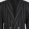 Semi-fitted double-breasted jacket with peak lapels, a welt breast pocket, and pockets with asymmetrical flaps. Designed in a 4x1 configuration