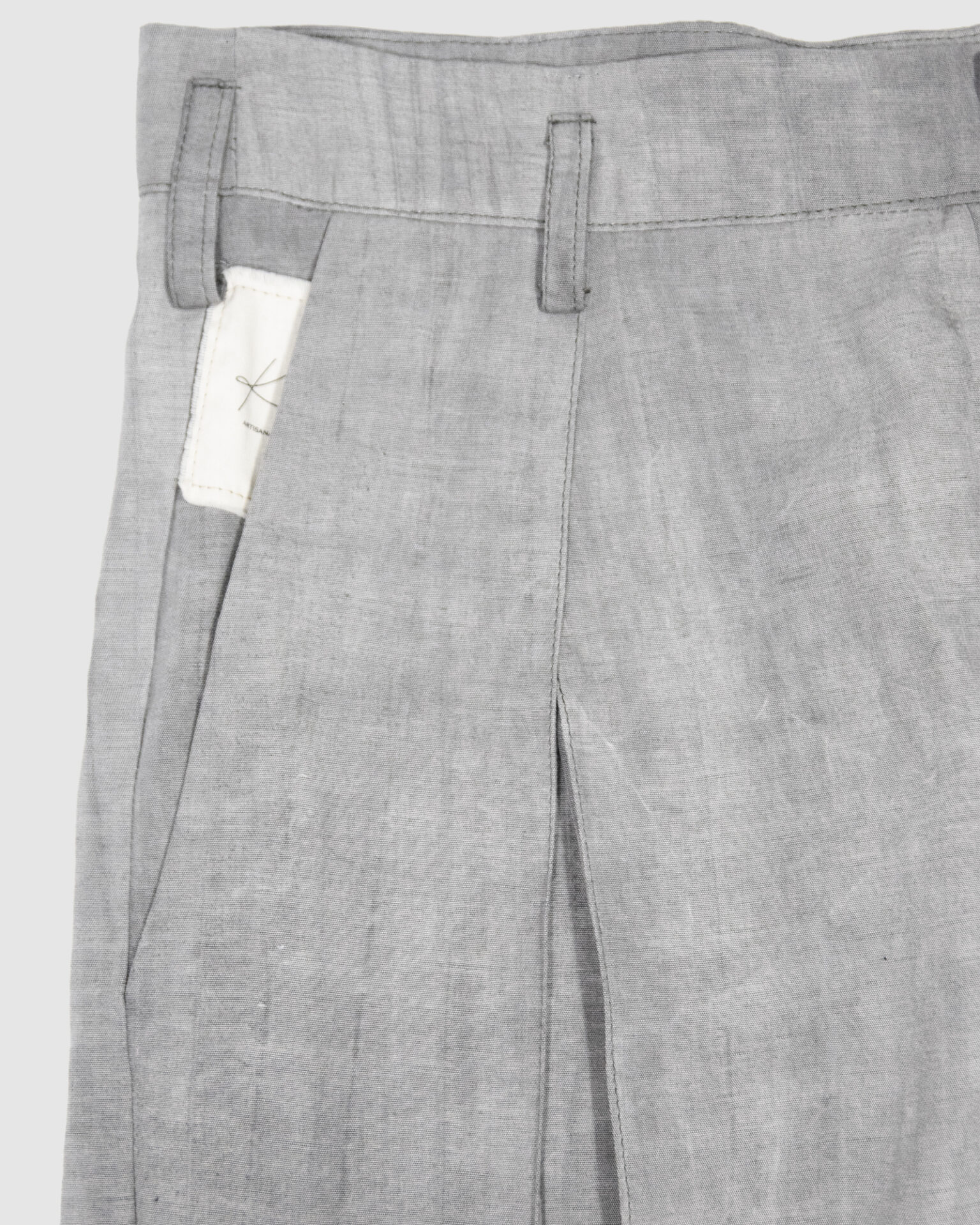 trousers with overlapping pleats grey